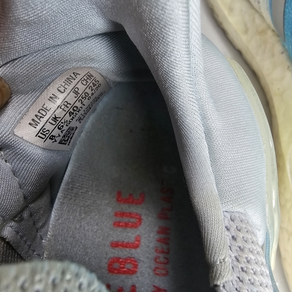 Adidas Ultra Boost 20 Womens FV8336 White Silver Metallic Sky Shoes Size 8 - Picture 5 of 7